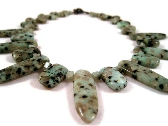 Necklace, Kiwi Or Sesame Jasper Gemstone With Fanned Design And Gun Metal Hook Clasp
